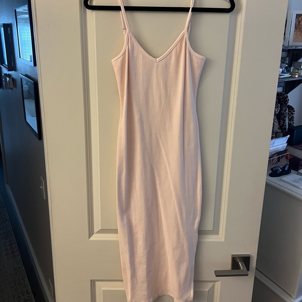Lulu’s ribbed stretch pale pink strappy dress (size L)